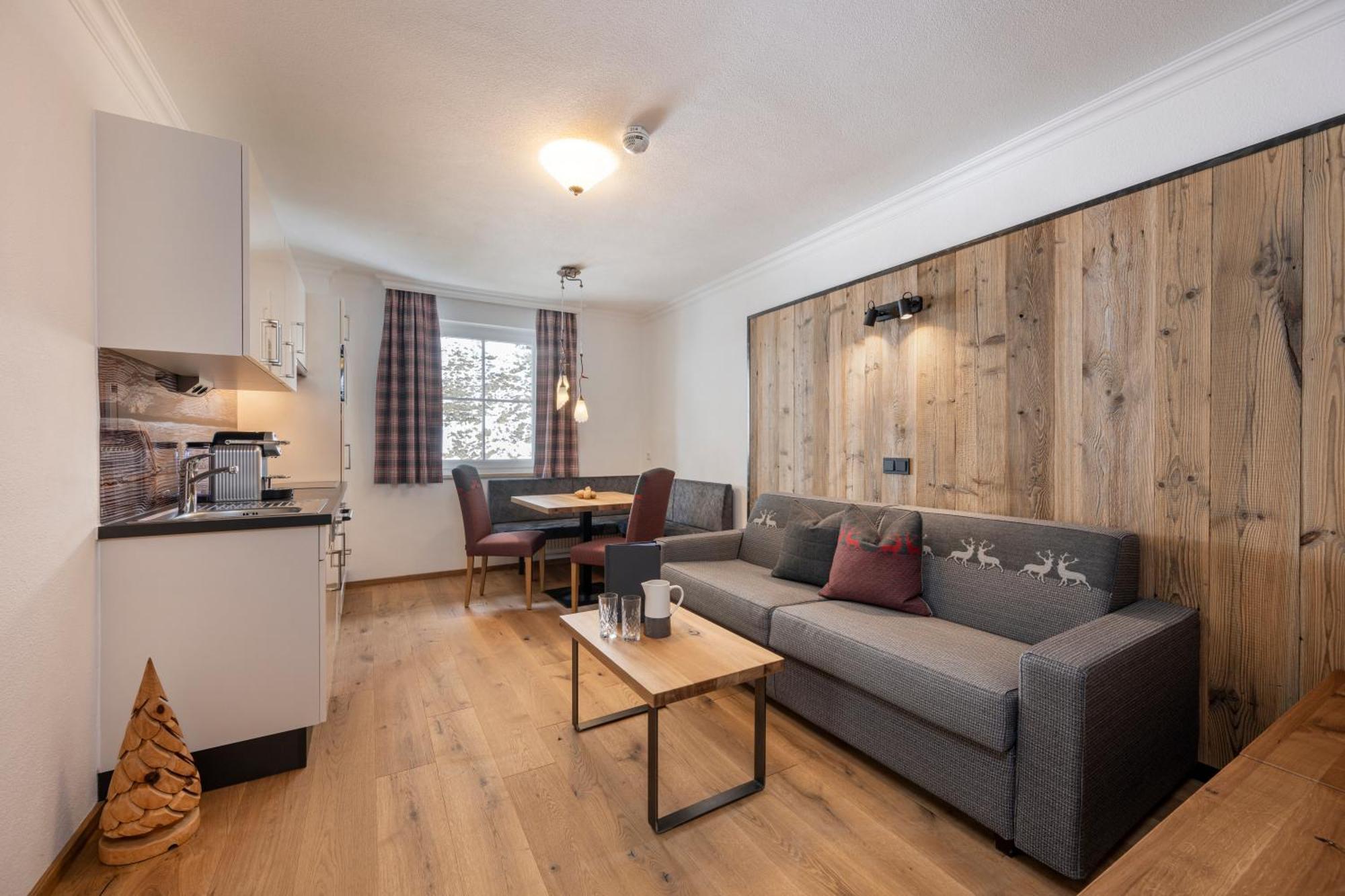 Hotel Almschloessl & Schrotteralm โอเบอร์เทาเอิร์น ภายนอก รูปภาพ